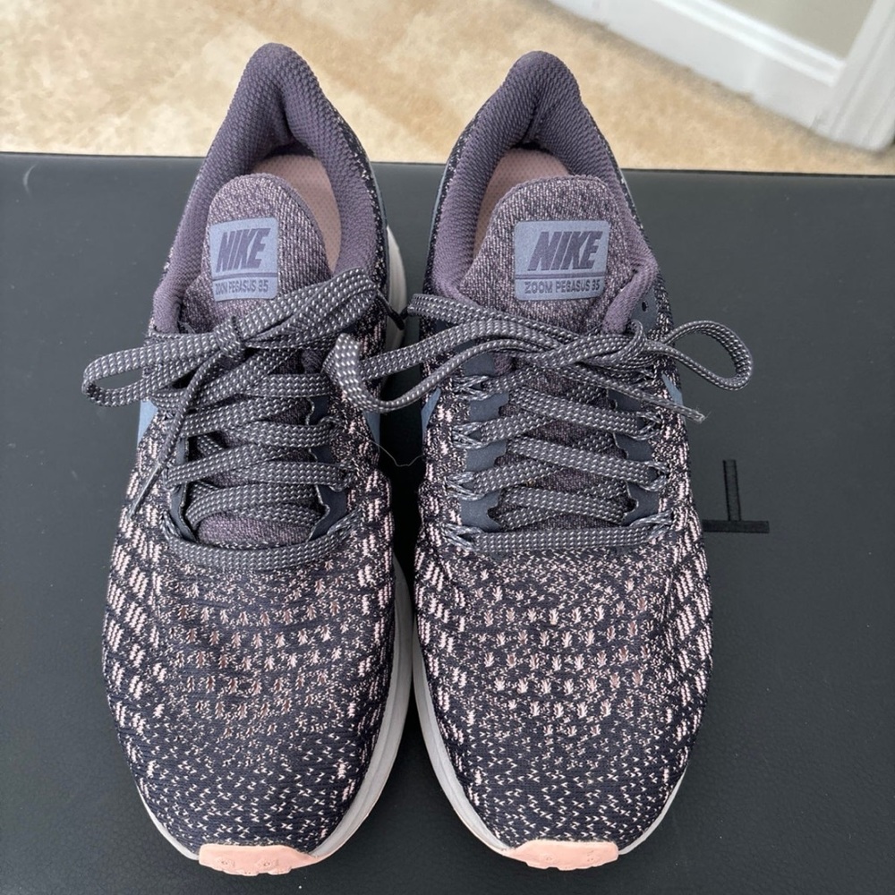 Nike women’s Pegasus sneakers size 6